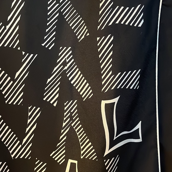 Valentino Black And White Silk Slit Midi Skirt - Picture 4 of 8